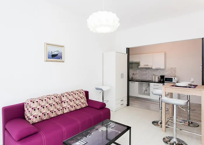 Apartment Purple Magic